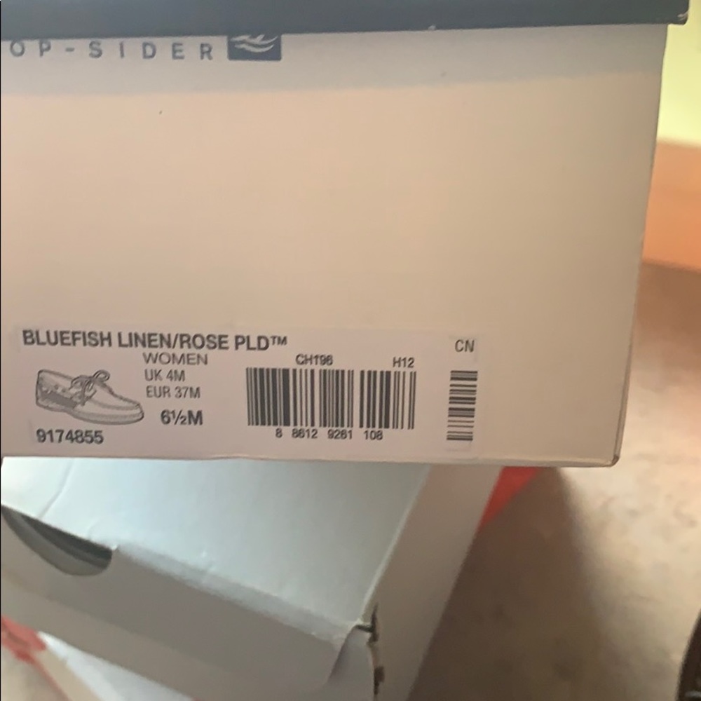 Women’s 6.5 sperry top sider ( Pre-Worn)